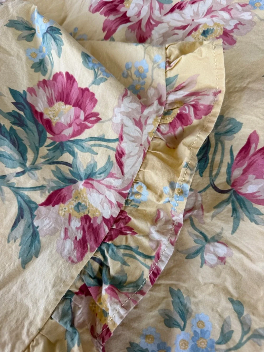 Vintage Ralph Lauren Parsonage Lane Ruffled King Flat Sheet Yellow Floral GUC